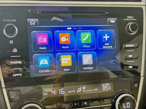 Used 2018 Subaru Legacy 2.5i Premium w/ Moonroof Package AWD/4WD image 17