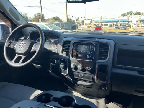 Used 2015 RAM 1500 Express image 13