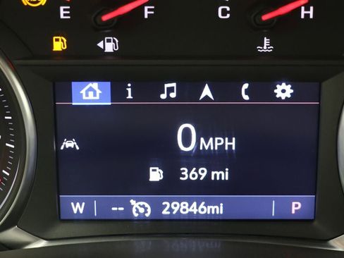 Used 2024 GMC Terrain SLT image 16