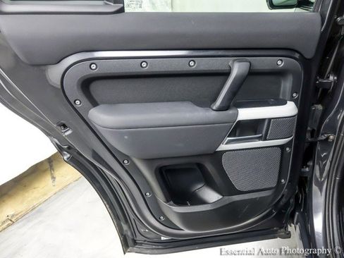 Used 2021 Land Rover Defender 110 SE image 25