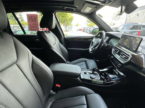 Used 2024 BMW X3 xDrive30i w/ Premium Package AWD/4WD image 4