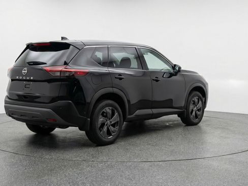 Used 2025 Nissan Rogue SV FWD image 9