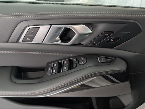 New 2026 BMW X5 xDrive40i w/ M Sport Package image 14
