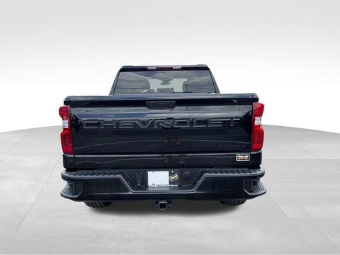 Used 2024 Chevrolet Silverado 1500 Custom w/ LPO, Dark Essentials Package RWD image 4