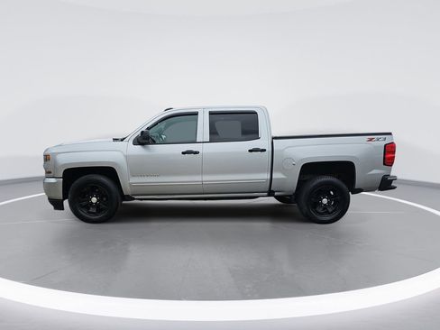 Used 2018 Chevrolet Silverado 1500 LT w/ All Star Edition image 7