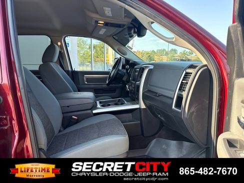 Used 2017 RAM 2500 Big Horn w/ Sport Appearance Group AWD/4WD image 13
