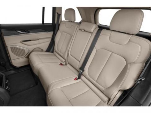 New 2025 Jeep Grand Cherokee Limited w/ Luxury Tech Group II AWD/4WD image 13