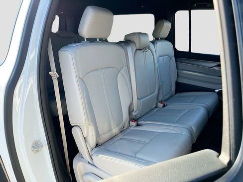 Certified 2025 Jeep Wagoneer L 4WD w/ HD Trailer Tow Package image 29