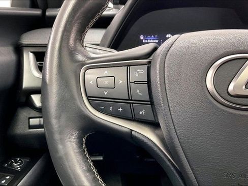 Used 2019 Lexus UX 200 w/ Premium Package image 20