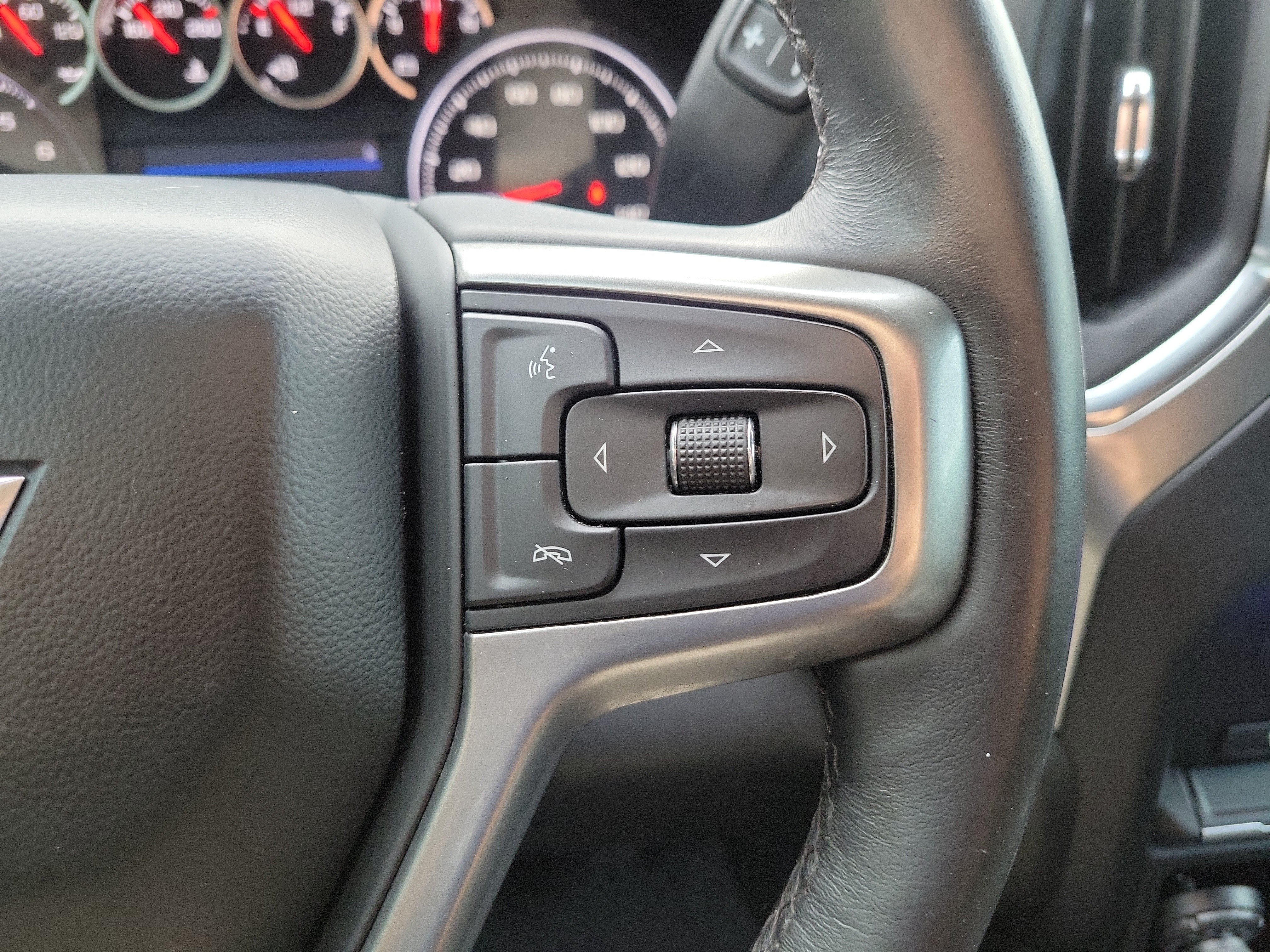 Used 2022 Chevrolet Silverado 1500 RST AWD/4WD image 25