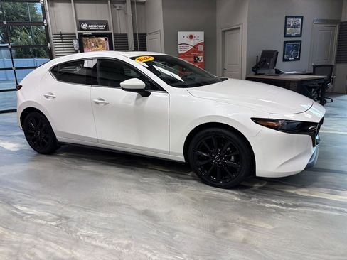 Used 2024 MAZDA MAZDA3 s image 29