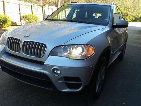 Used 2012 BMW X5 xDrive35d image 44