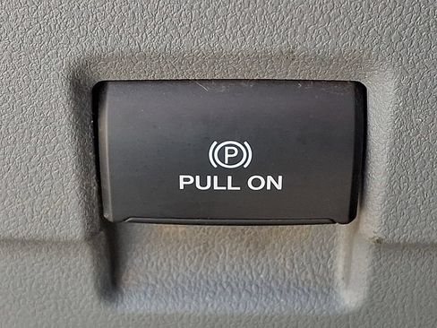 Used 2023 Ford F550 4x4 Crew Cab Super Duty image 24