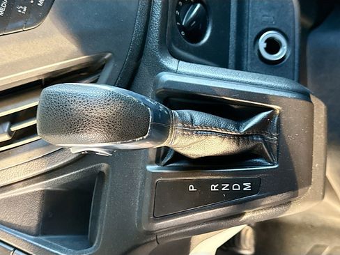 Used 2019 Ford Transit 250 Base image 18