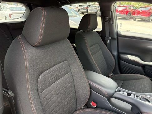 Used 2025 Honda HR-V Sport image 16