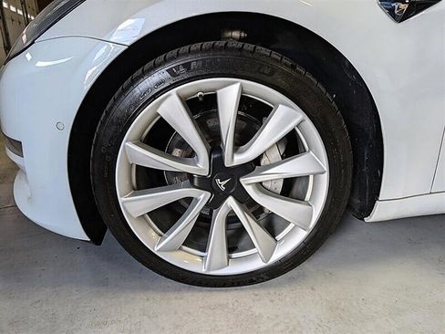 Used 2020 Tesla Model 3 Long Range AWD/4WD image 15