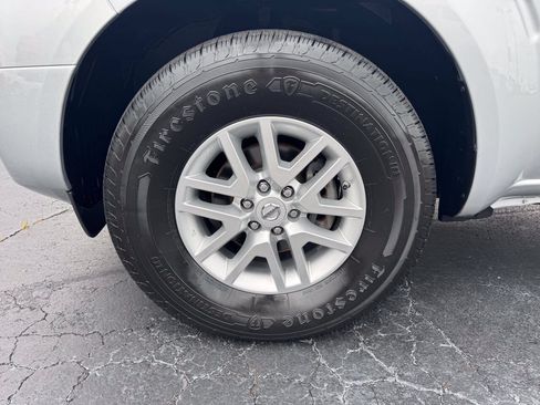 Used 2016 Nissan Frontier SV RWD image 12