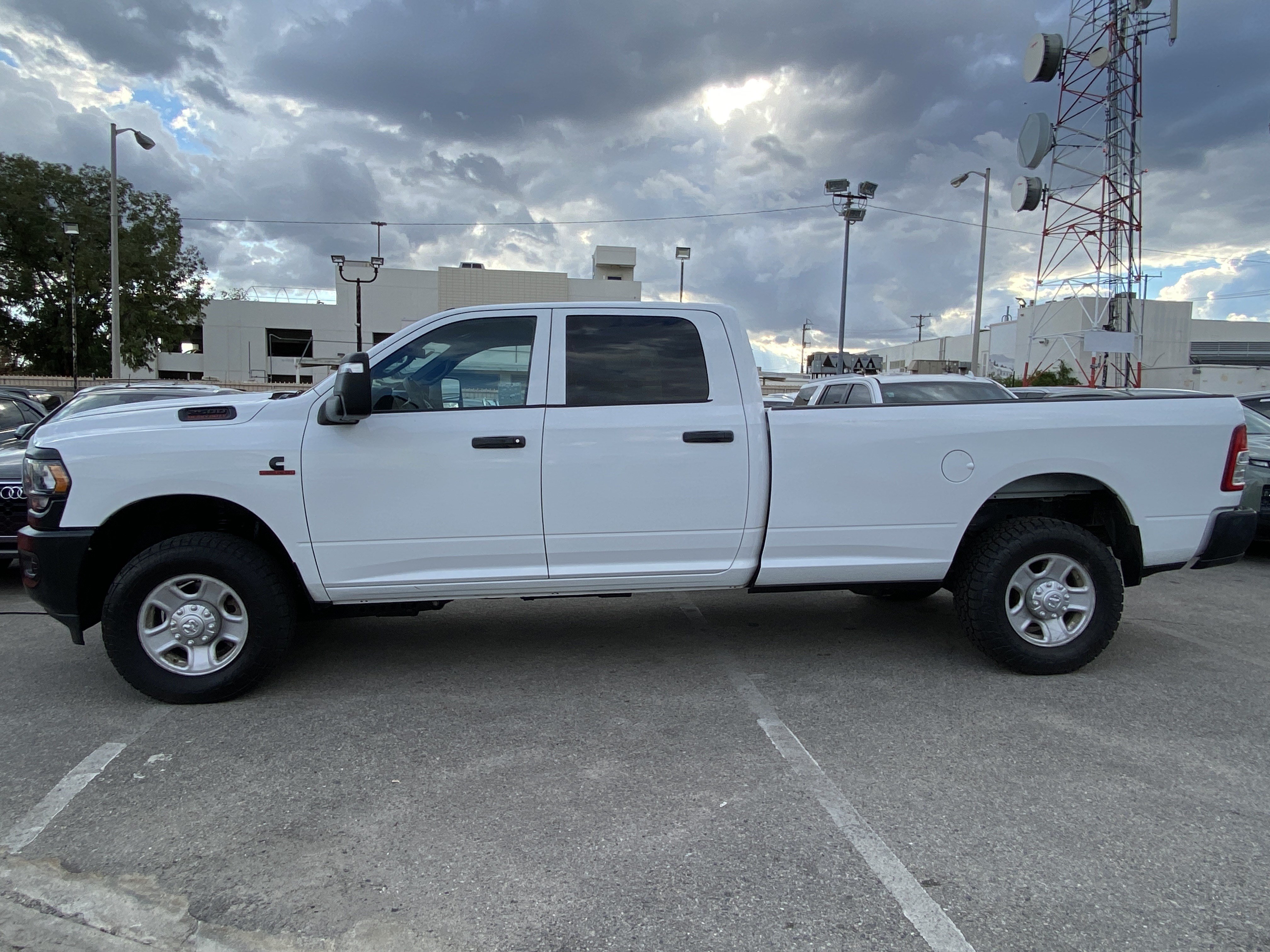 Used 2023 RAM 2500 Tradesman w/ Special Service Vehicle Group AWD/4WD image 7