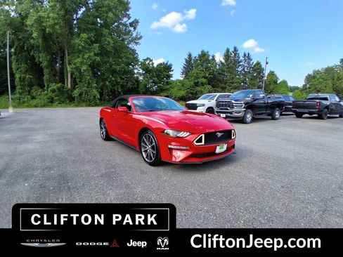 Used 2019 Ford Mustang Convertible w/ Wheel & Stripe Package RWD image 3
