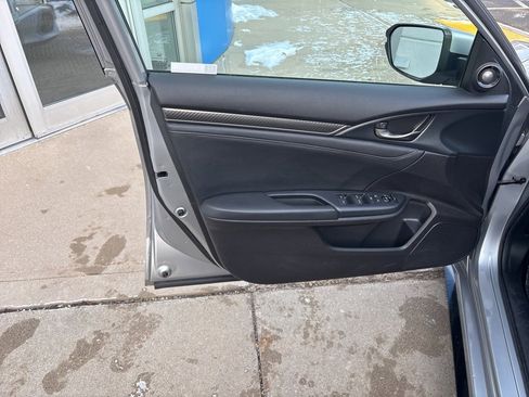 Used 2019 Honda Civic Sport Touring image 11