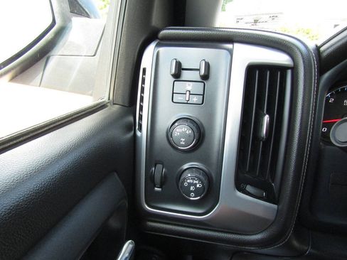 Used 2017 GMC Sierra 1500 SLE w/ Elevation Edition AWD/4WD image 19