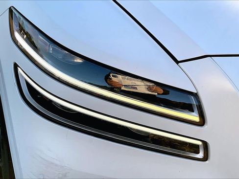 Used 2023 Genesis GV80 3.5T w/ Prestige Matte Package image 27