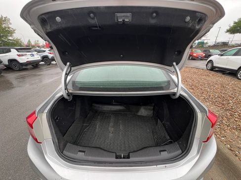 Used 2017 Chevrolet Cruze LT w/ Sun And Sound Package FWD image 18