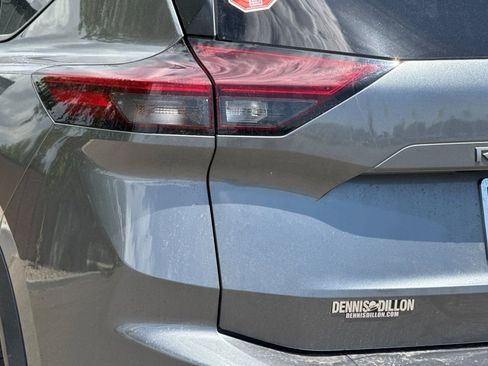 Used 2024 Nissan Rogue S AWD/4WD image 25