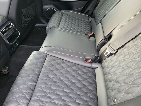 Used 2024 Genesis GV70 3.5T Sport w/ Sport Advanced Package image 11