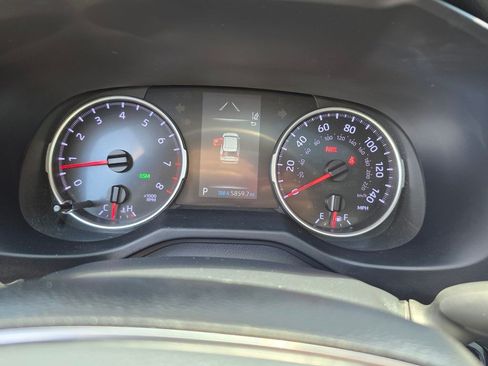 Used 2021 Toyota RAV4 XLE Premium FWD image 20