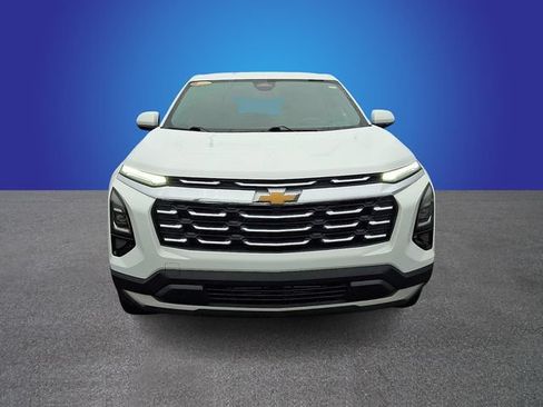 Used 2026 Chevrolet Equinox LT FWD image 2