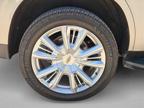 Used 2022 Chevrolet Tahoe High Country AWD/4WD image 19