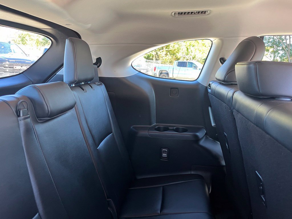 Used 2023 Toyota Highlander XLE AWD/4WD image 38