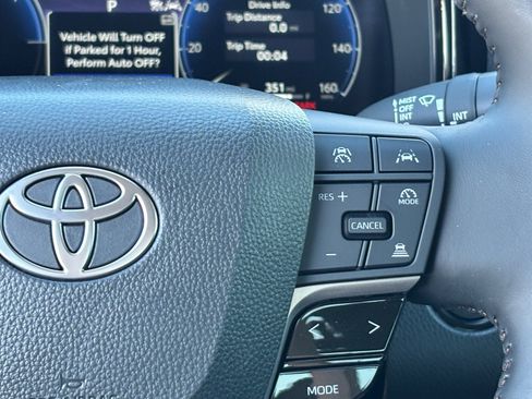 Used 2026 Toyota Camry XLE image 23