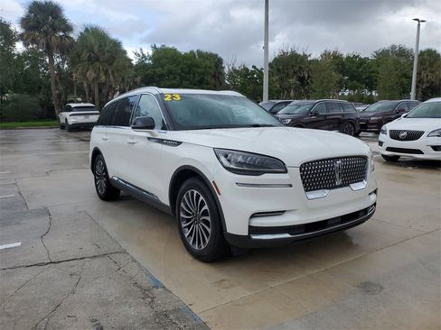 Certified 2023 Lincoln Aviator 2WD w/ Premium Package image 30