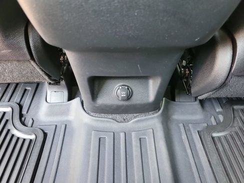Used 2025 Kia Telluride LX FWD image 18