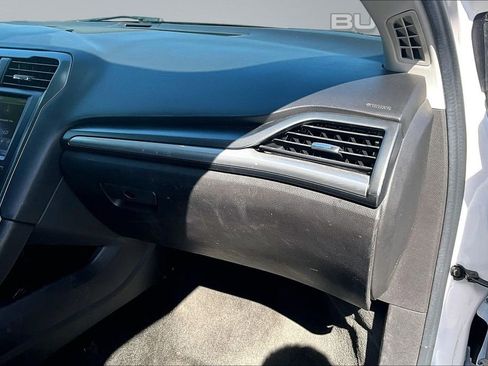 Used 2016 Ford Fusion Titanium FWD image 12
