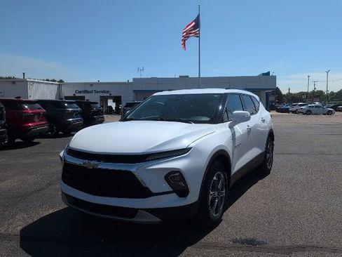 Used 2024 Chevrolet Blazer LT w/ LPO, Floor Liner Package AWD/4WD image 1