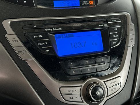 Used 2013 Hyundai Elantra Limited image 16