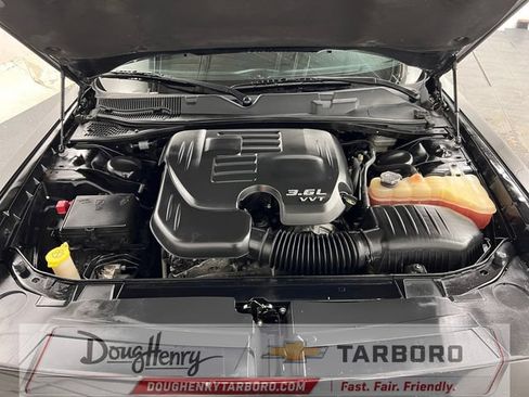Used 2016 Dodge Challenger SXT RWD image 26