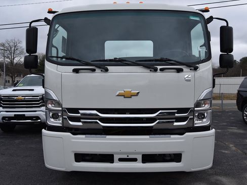 New 2024 Chevrolet Low Cab Forward 6500XD image 16