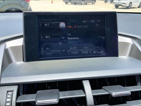Used 2015 Lexus NX 200t FWD w/ Luxury Package image 31