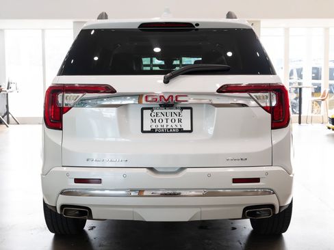 Used 2020 GMC Acadia Denali w/ Technology Package AWD/4WD image 5