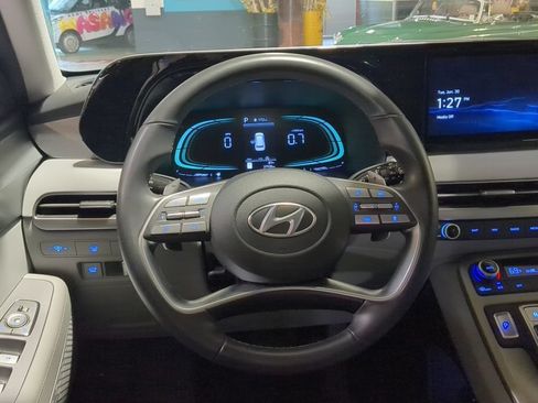 Used 2025 Hyundai Palisade SEL AWD/4WD image 2