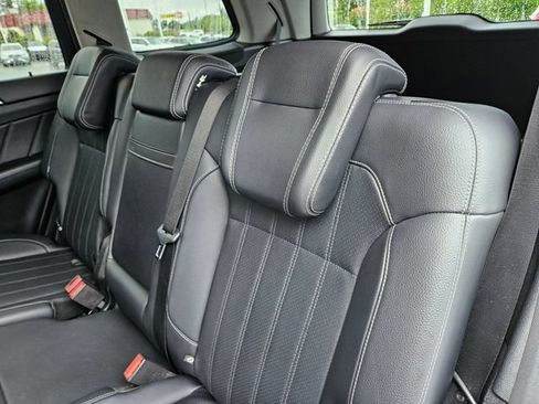 Used 2015 Mercedes-Benz GL 450 4MATIC image 15