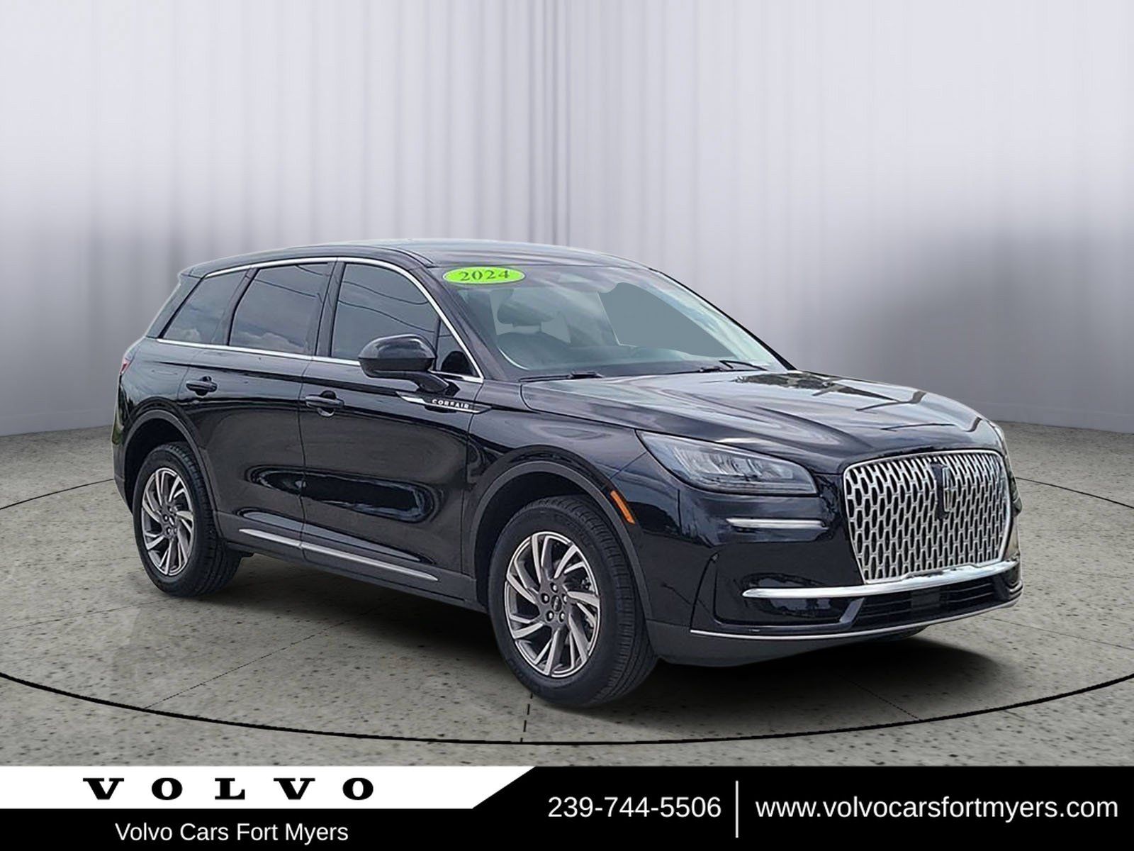 Used 2024 Lincoln Corsair FWD image 1
