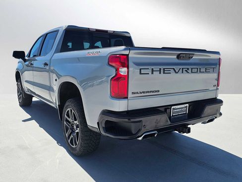 Used 2023 Chevrolet Silverado 1500 LT Trail Boss w/ Convenience Package II AWD/4WD image 5