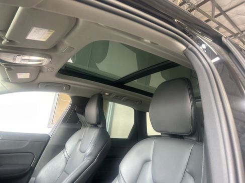 Used 2024 Volvo XC60 T8 Core image 3