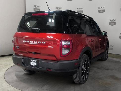 Used 2024 Ford Bronco Sport Outer Banks image 5