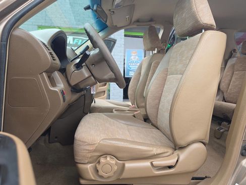 Used 2004 Honda CR-V LX image 19